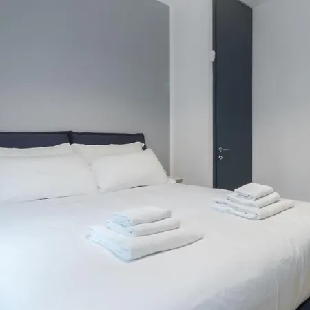 Italianway - De Cristoforis 12 D * Milano
